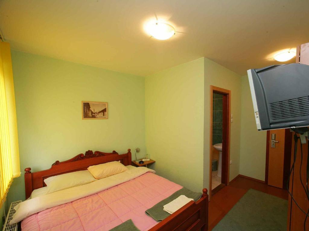 Villa Belilo 69 Sremski Karlovci Habitación foto