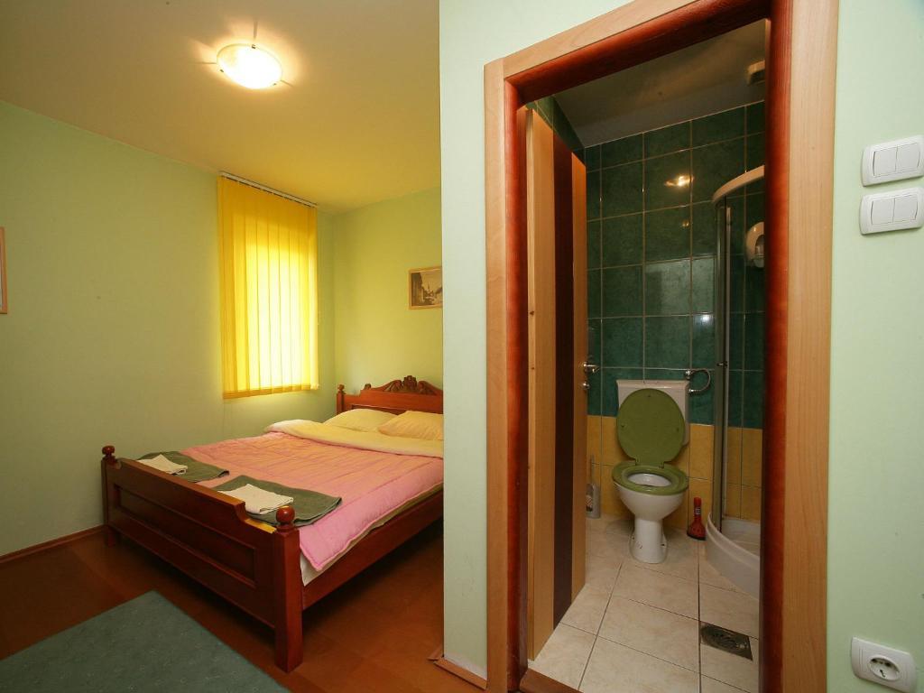 Villa Belilo 69 Sremski Karlovci Habitación foto